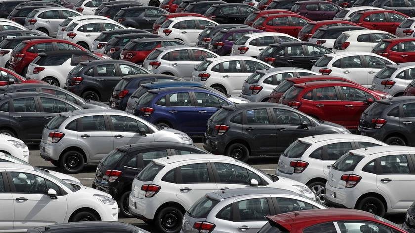 Tržište novih automobila je prepolovljeno, evo što se kupovalo